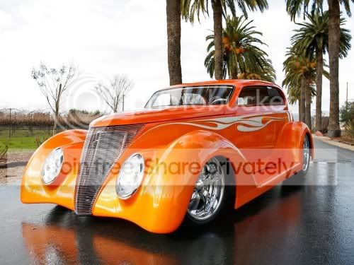 1937_Ford_Sedan_002.jpg