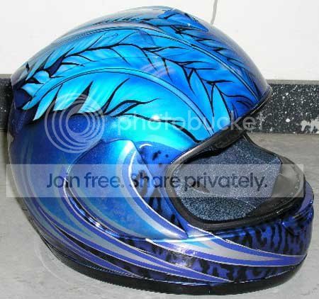 helmets_001.jpg