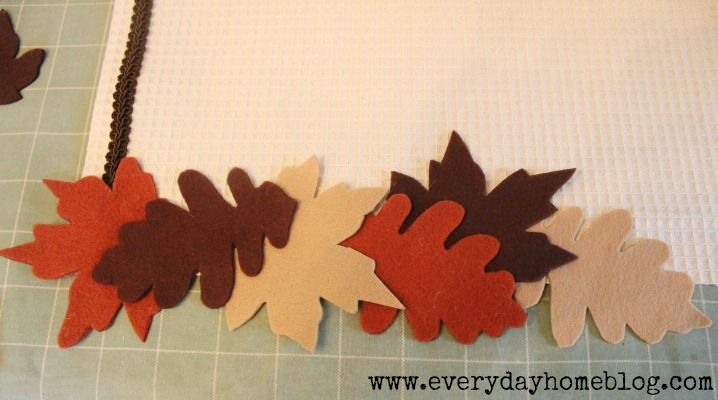 No-Sew Fall Leaf Runner at The Everyday Home